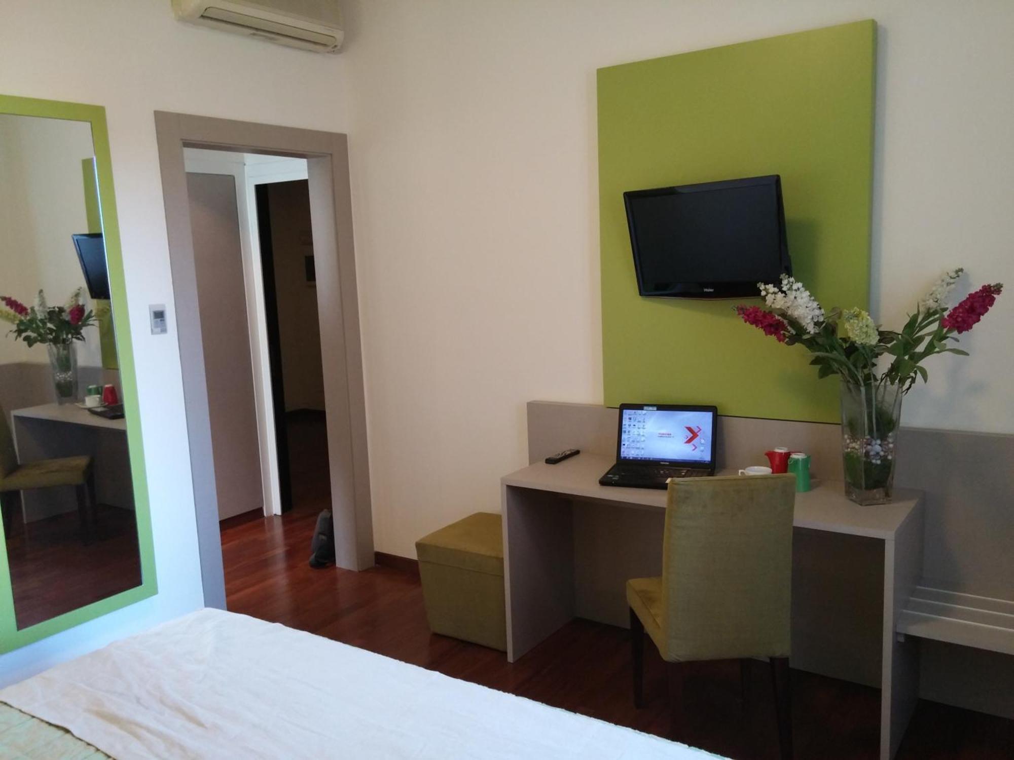 Hotel Milano Palmanova — Photos 1